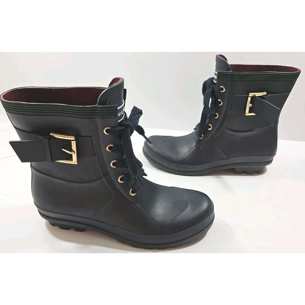 Tommy Hilfiger ~Woman Size 8~ Midnight Rain Boots.